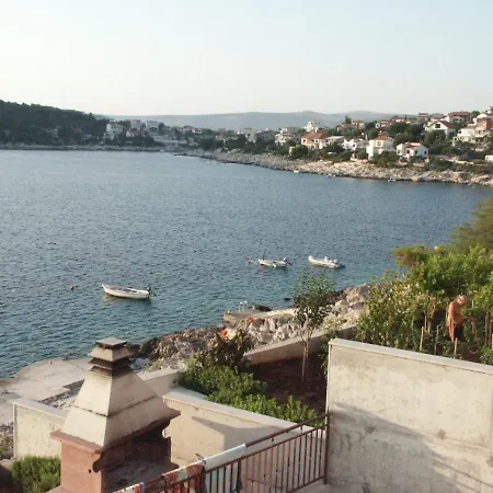 Apartment By The Sea Razanj, - 2100 Rogoznica (Sibenik-Knin)