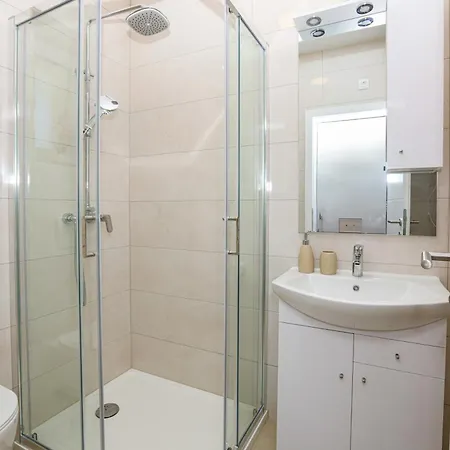 Apartamento By The Sea Razanj, - 2100