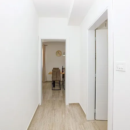 By The Sea Razanj, - 2100 Apartamento *