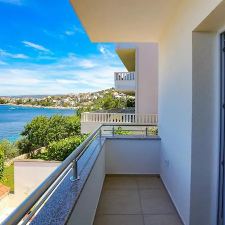 By The Sea Razanj, - 2100 Apartamento Rogoznica (Sibenik-Knin)