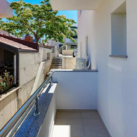 Apartamento By The Sea Razanj, - 2100 Rogoznica (Sibenik-Knin)