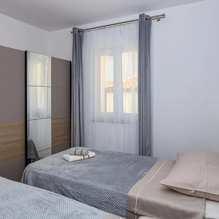 By The Sea Razanj, - 2100 Apartamento *